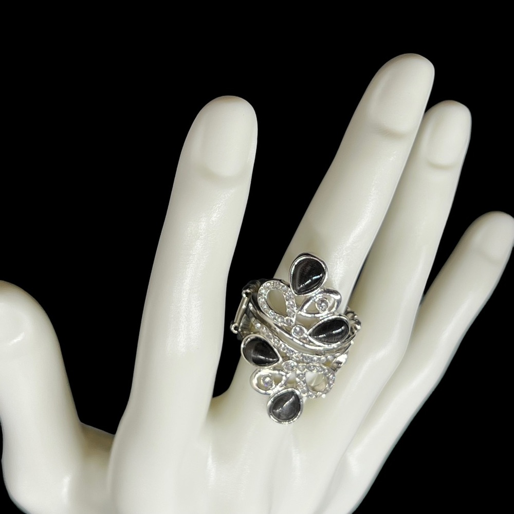 NWOT Statement Ring and Rhinestone Earrings Bundle 2 Piece Bundle - Picture 2 of 8